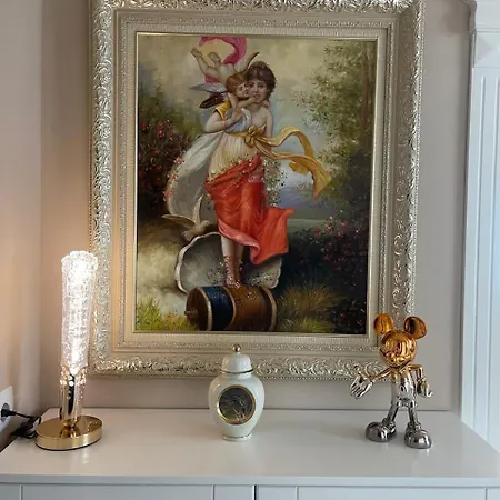 Deoni Luxury * Tirana