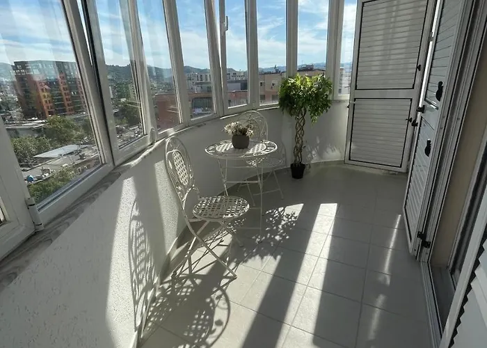 Deoni Luxury Apartment Tirana