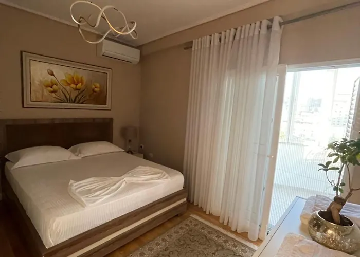 Deoni Luxury * Tirana