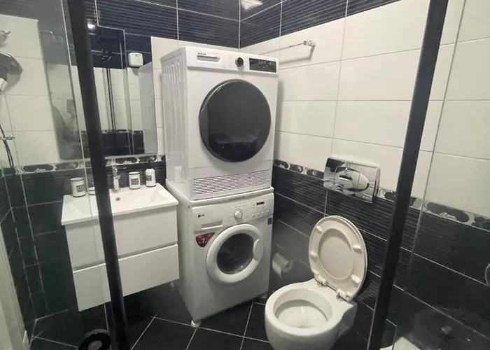 Deoni Luxury טיראנה